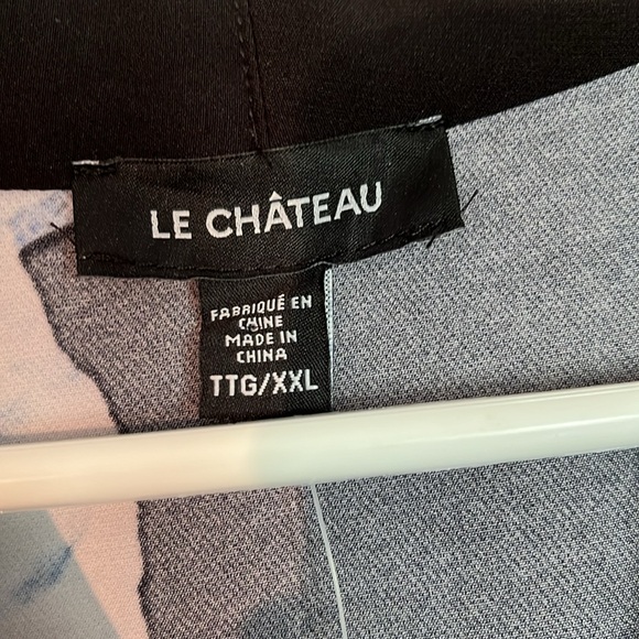 Le Chateau floral long sleeve dress - Picture 2 of 8